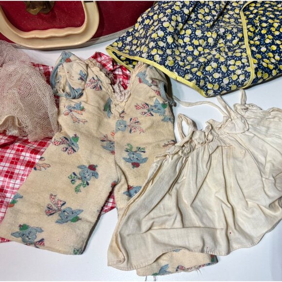 Vintage Doll Clothing Lot With Red Case & Accessories Dresses Bonnets Estate Sal - Picture 3 of 10
